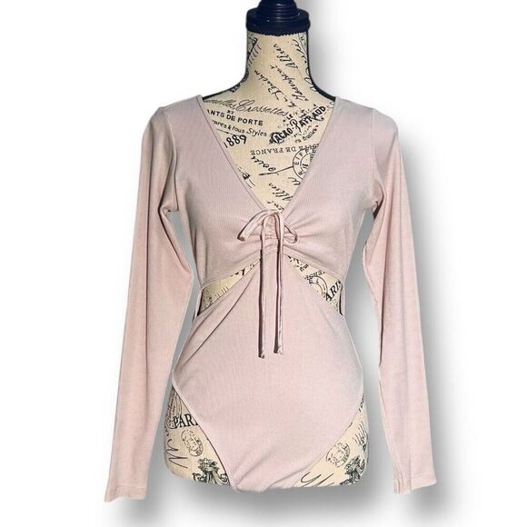 Victoria’s Secret M Mauve Ribbed Bodysuit Long Sleeve Tie Front Cutout Knit - Picture 3 of 10